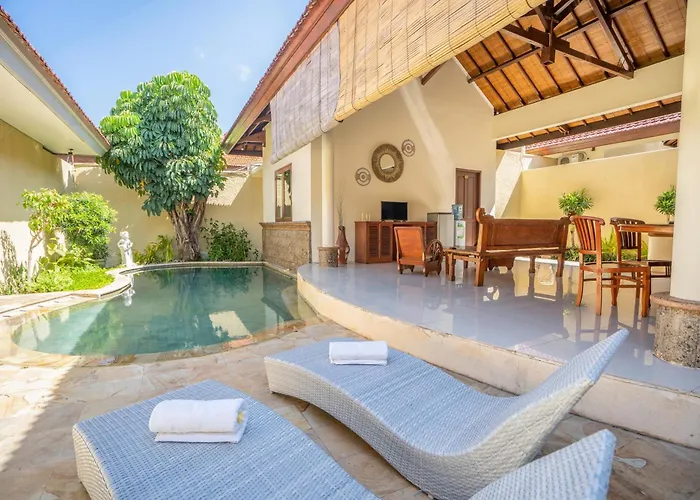 Villa 3-bedrooms Private Pool Saraswati Seminyak